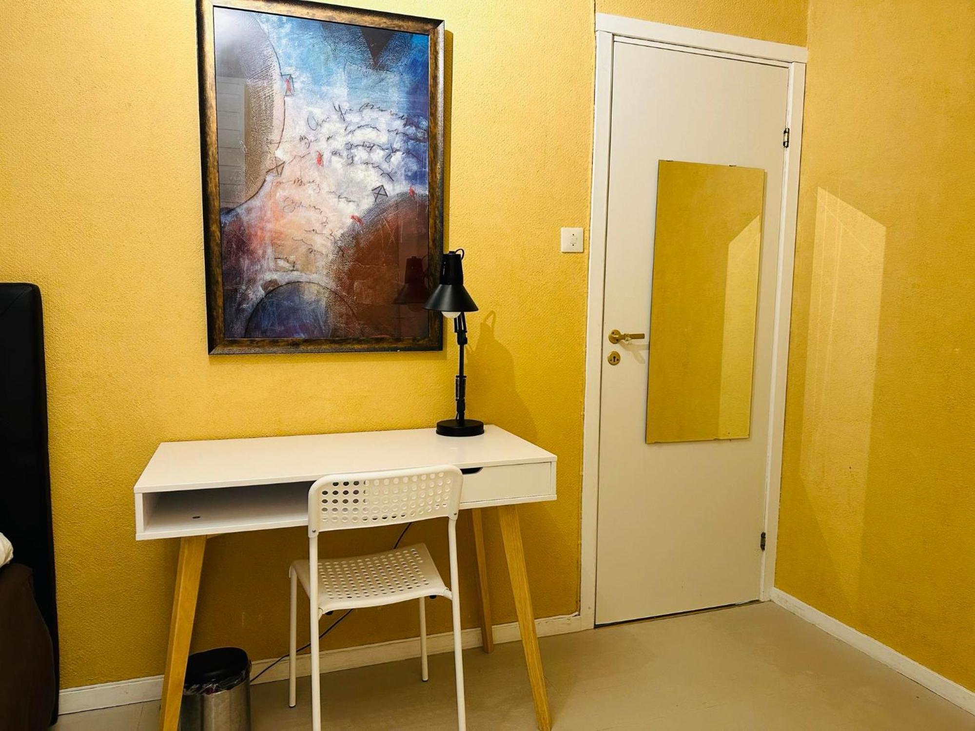 Miracle Tromso, Cozy Double Bed Private Room In A Shared Apartment With Stunning Tromso Views Екстер'єр фото